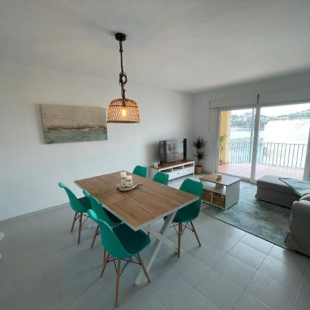 サン・フェリウ・ダ・ギショルスAquamarine Sant Feliu En La Playa Con Patioアパートメント エクステリア 写真